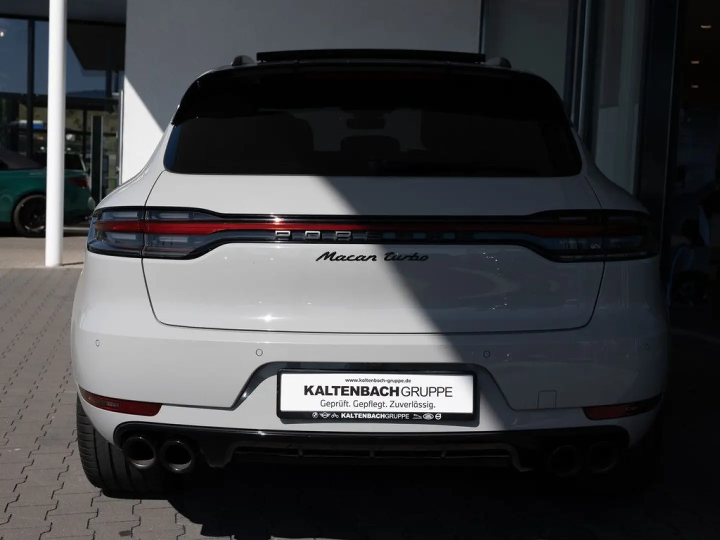 Macan 2.9 Turbo FACEL. PANO AHK SITZBELÜFTUNG