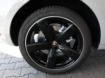 Macan 2.9 Turbo FACEL. PANO AHK SITZBELÜFTUNG