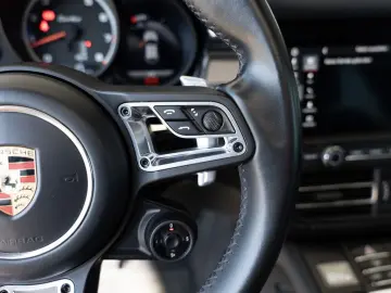 Macan 2.9 Turbo FACEL. PANO AHK SITZBELÜFTUNG