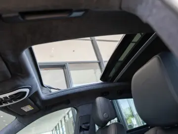 Macan 2.9 Turbo FACEL. PANO AHK SITZBELÜFTUNG