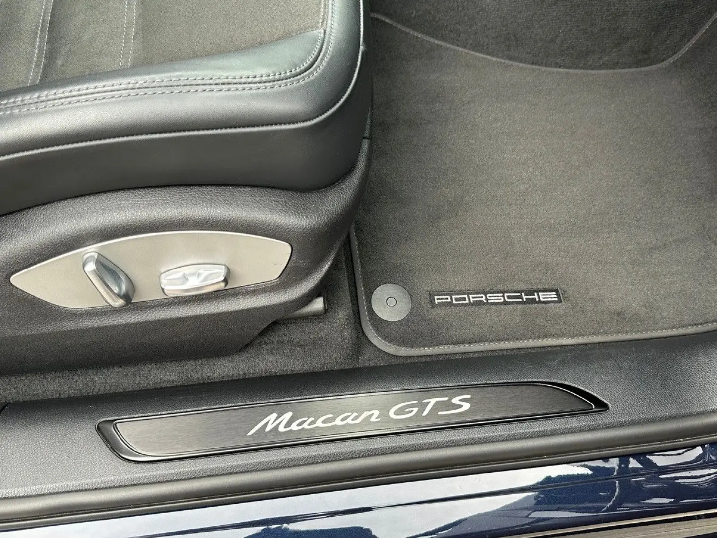 Macan GTS Sport Design ACC/Leder/Pano/Chrono/21'