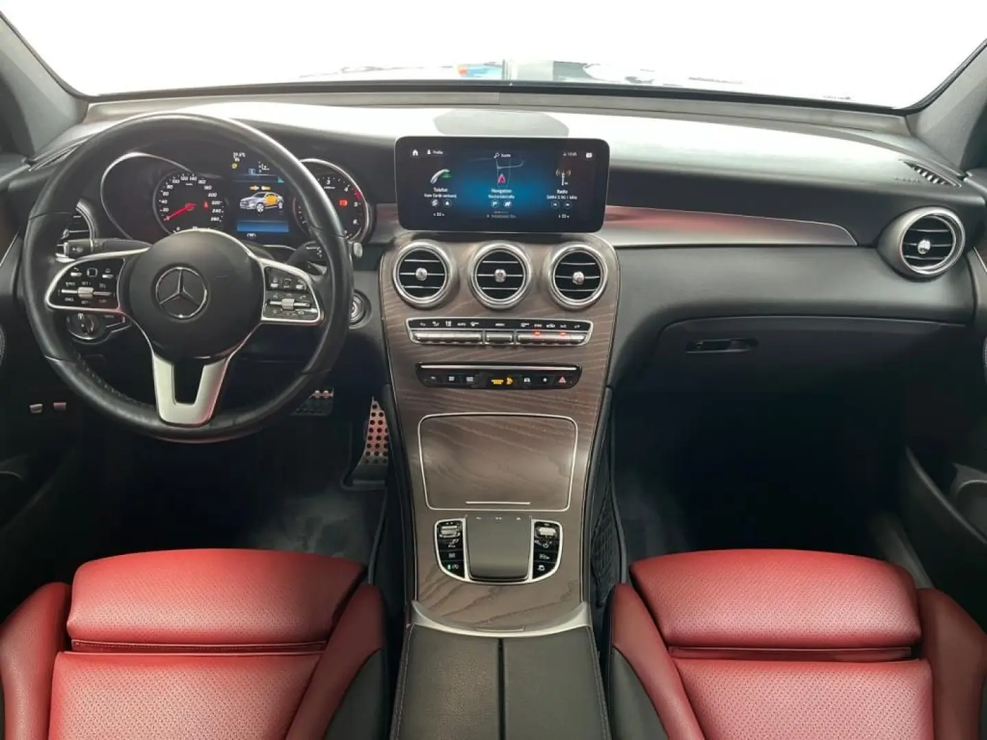 GLC 220 d 4matic Coupe AMG +MBUX+Navi+AHK+SpurH