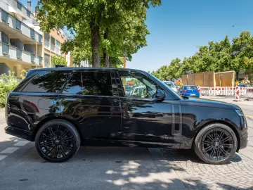 Range Rover 3.0 D350 SWB Autobiography