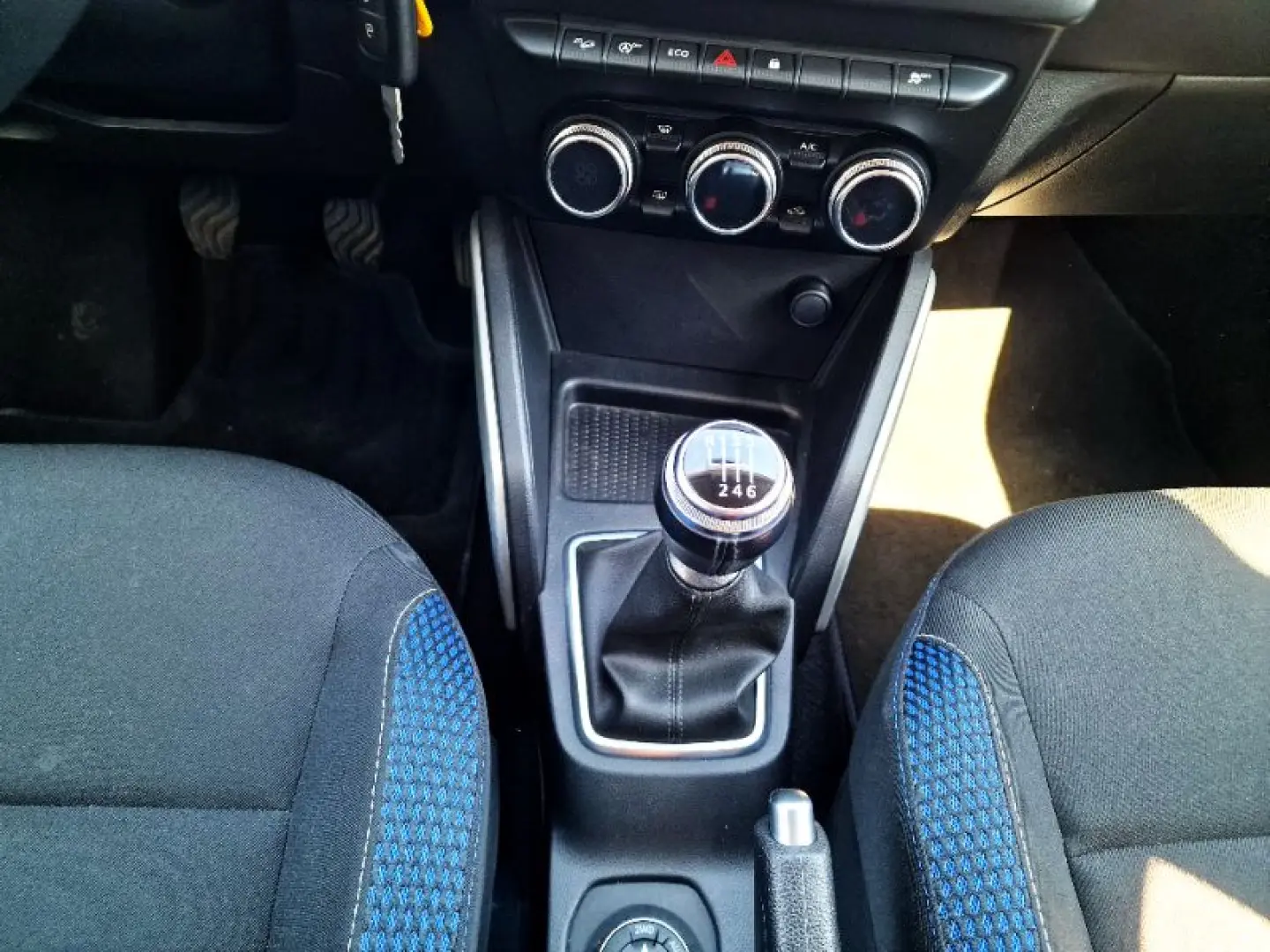 DACIA DUSTER 1.5 Blue dCi 115CP BlueLine 4WD