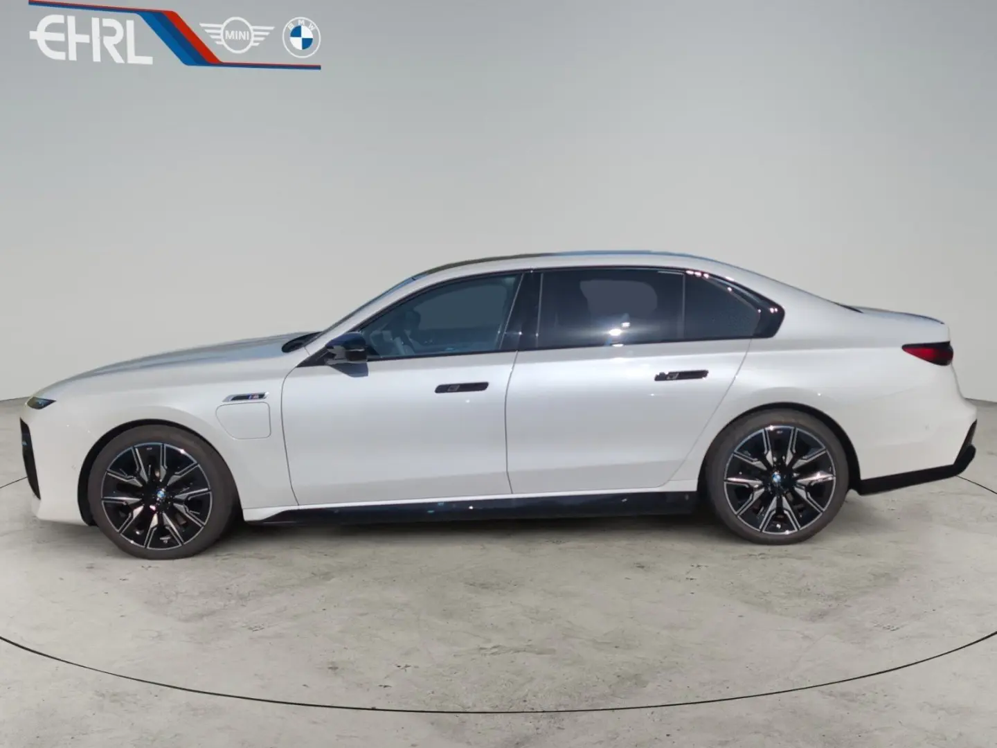 M760e xDrive M PERFORMANCE | 30% UPE-Nachlass
