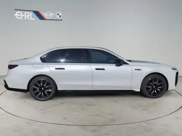 M760e xDrive M PERFORMANCE | 30% UPE-Nachlass