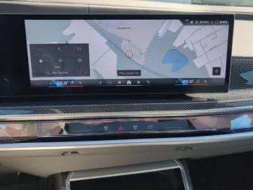 M760e xDrive M PERFORMANCE | 30% UPE-Nachlass