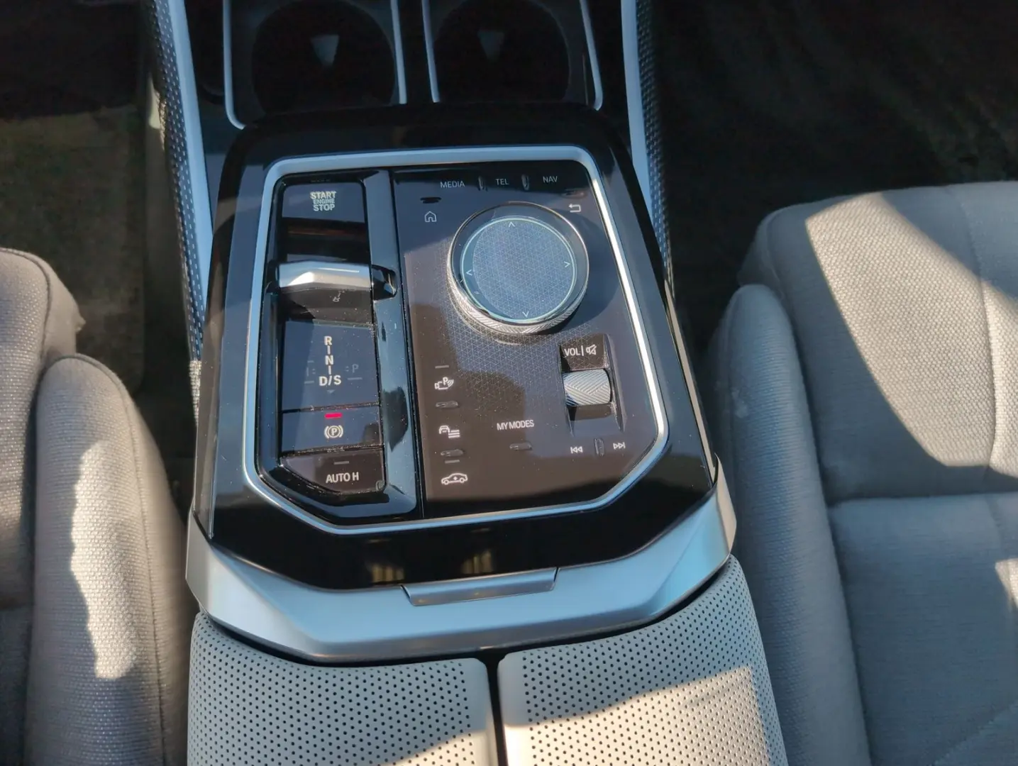M760e xDrive M PERFORMANCE | 30% UPE-Nachlass