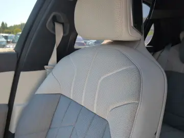 M760e xDrive M PERFORMANCE | 30% UPE-Nachlass
