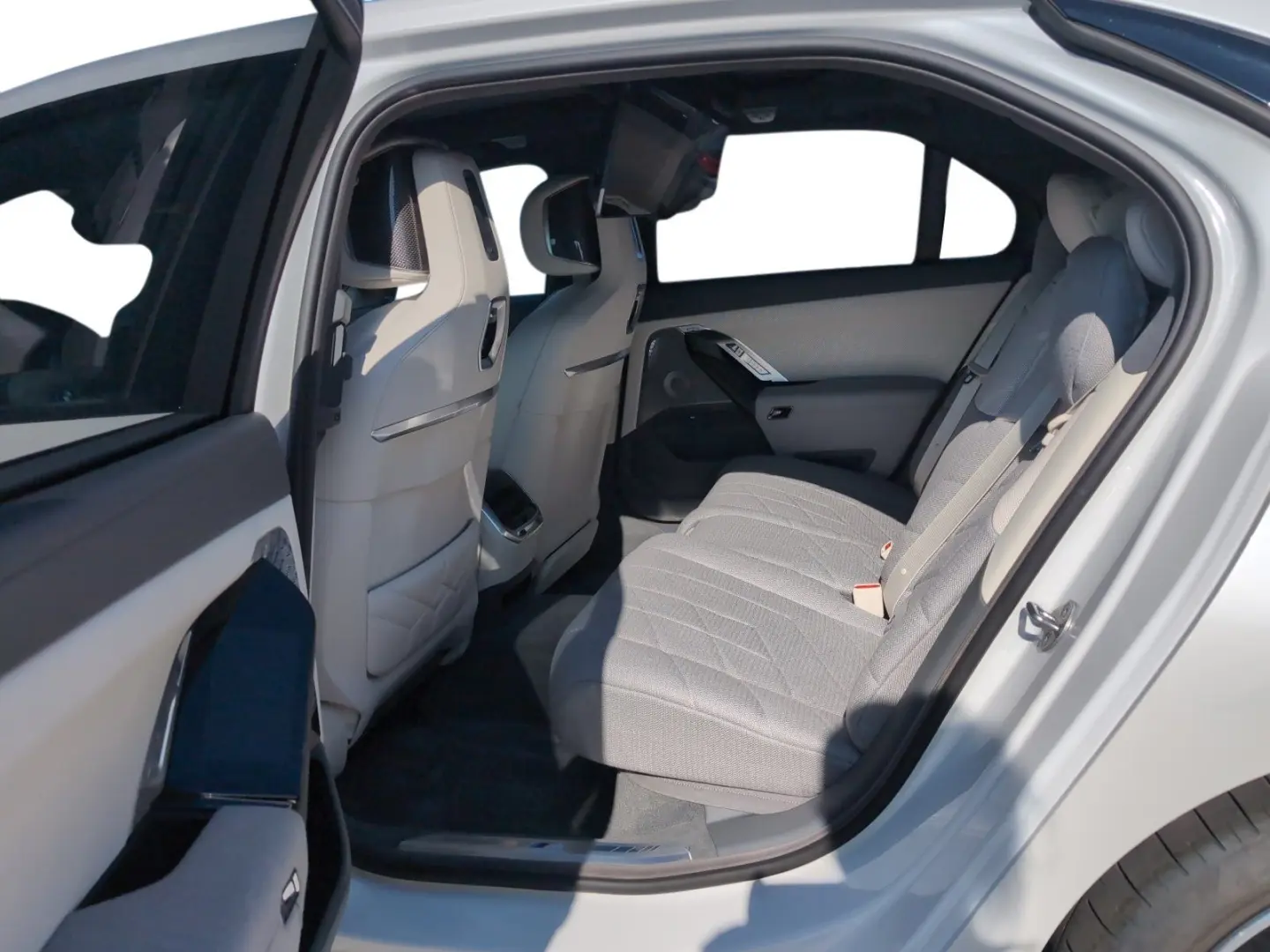 M760e xDrive M PERFORMANCE | 30% UPE-Nachlass