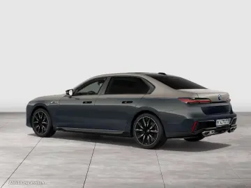 M760e xDrive Personal Pilot SkyLounge TV B/W PA