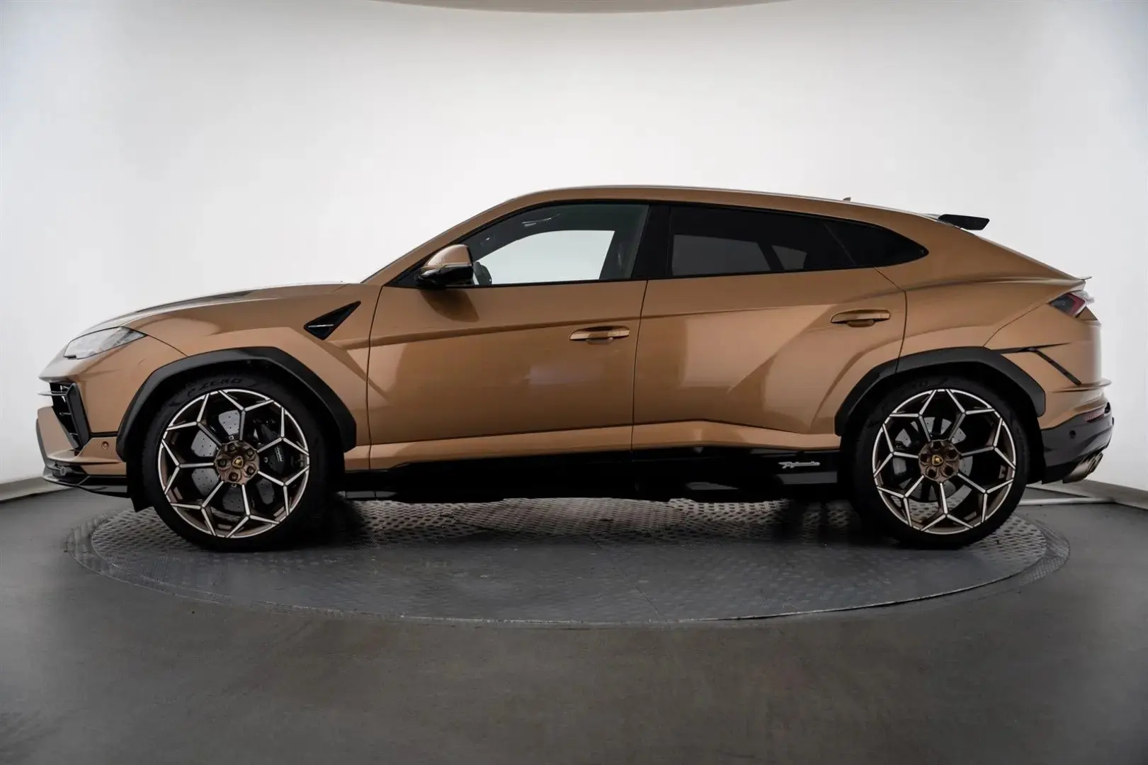 Urus Perfomante 23
