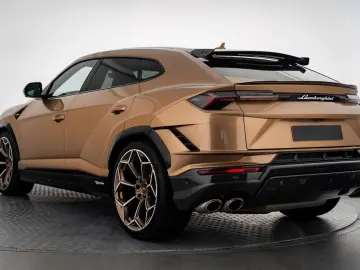 Urus Perfomante 23