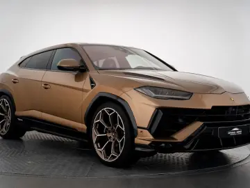 Urus Perfomante 23