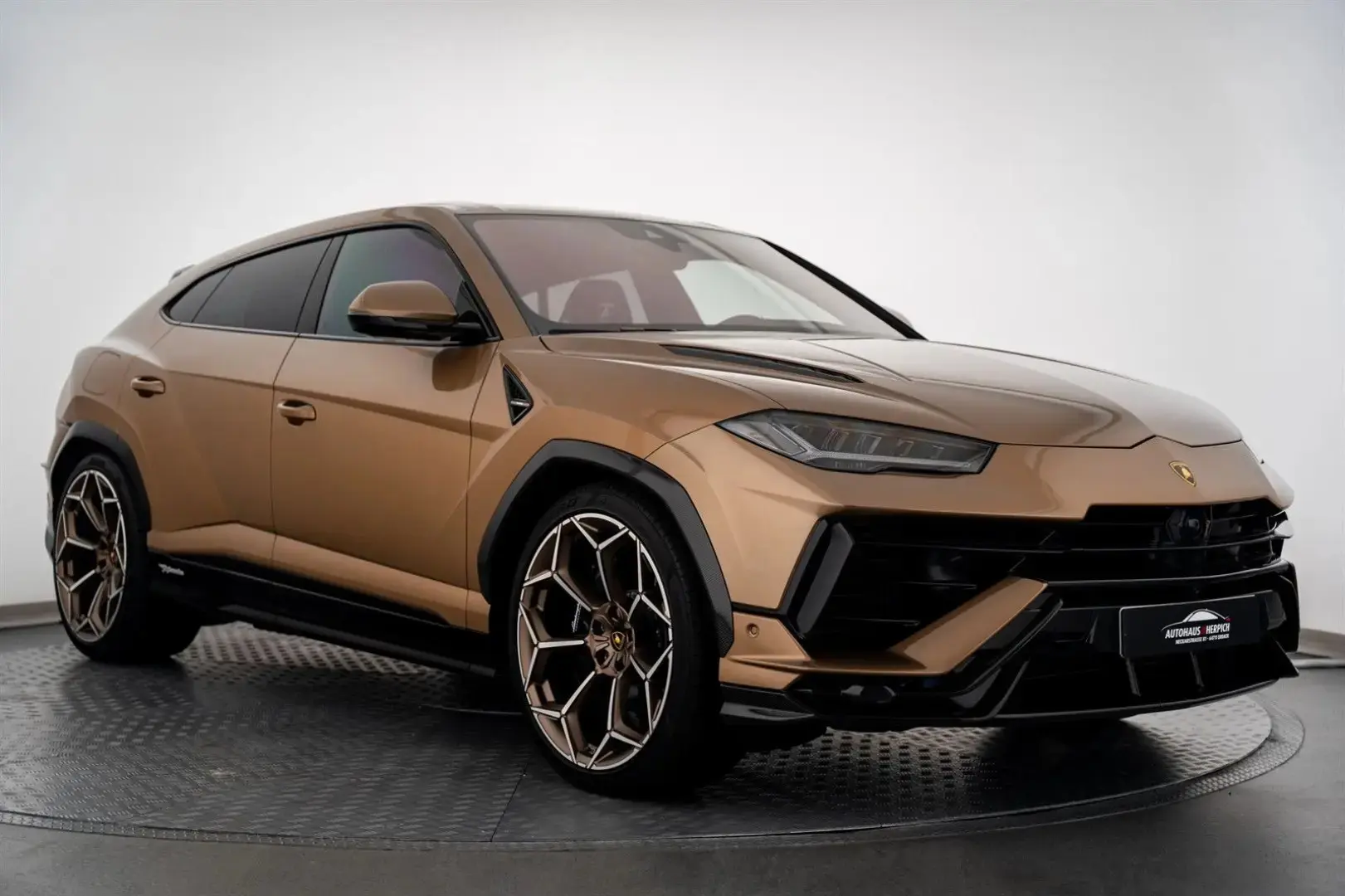 Urus Perfomante 23