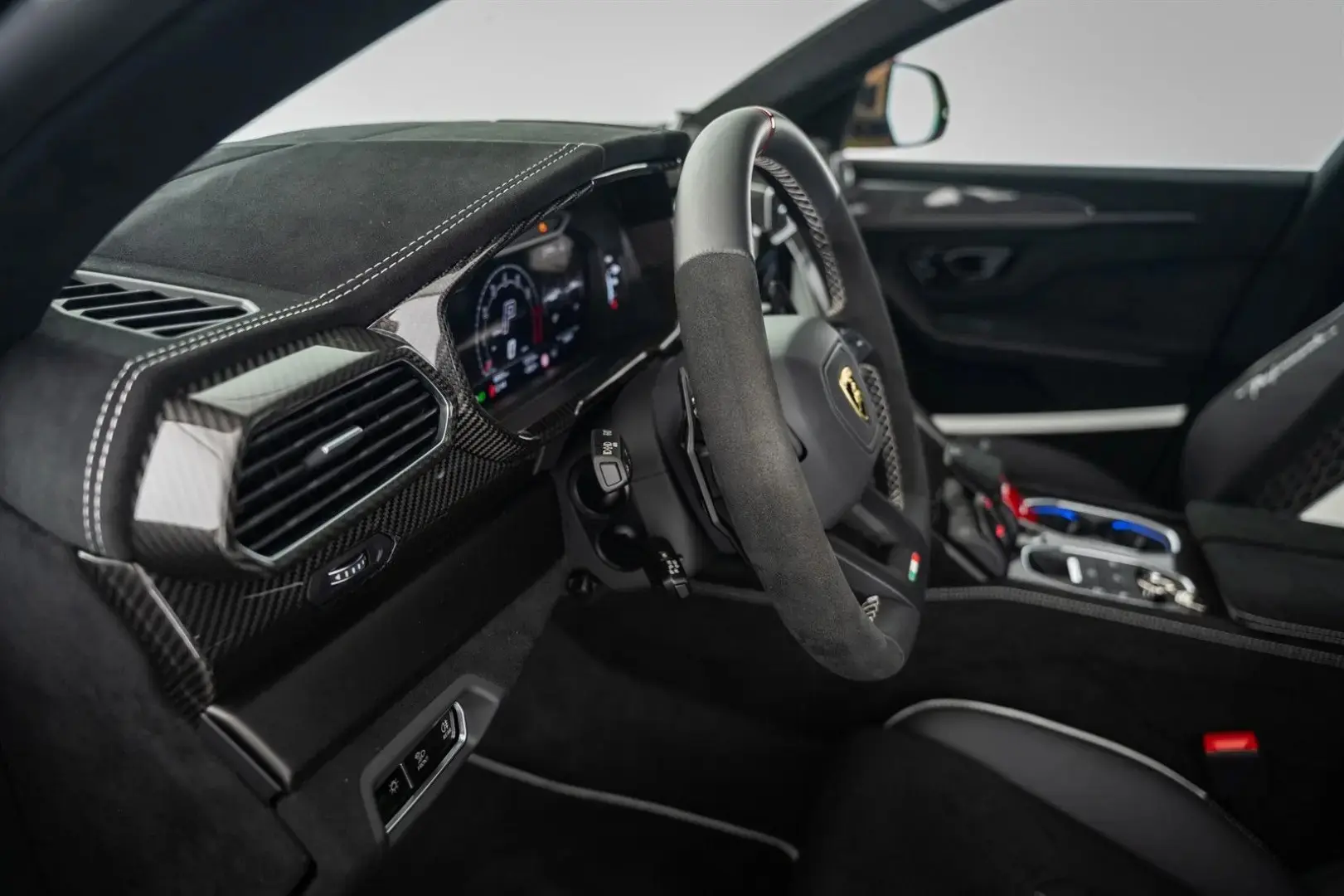 Urus Perfomante 23
