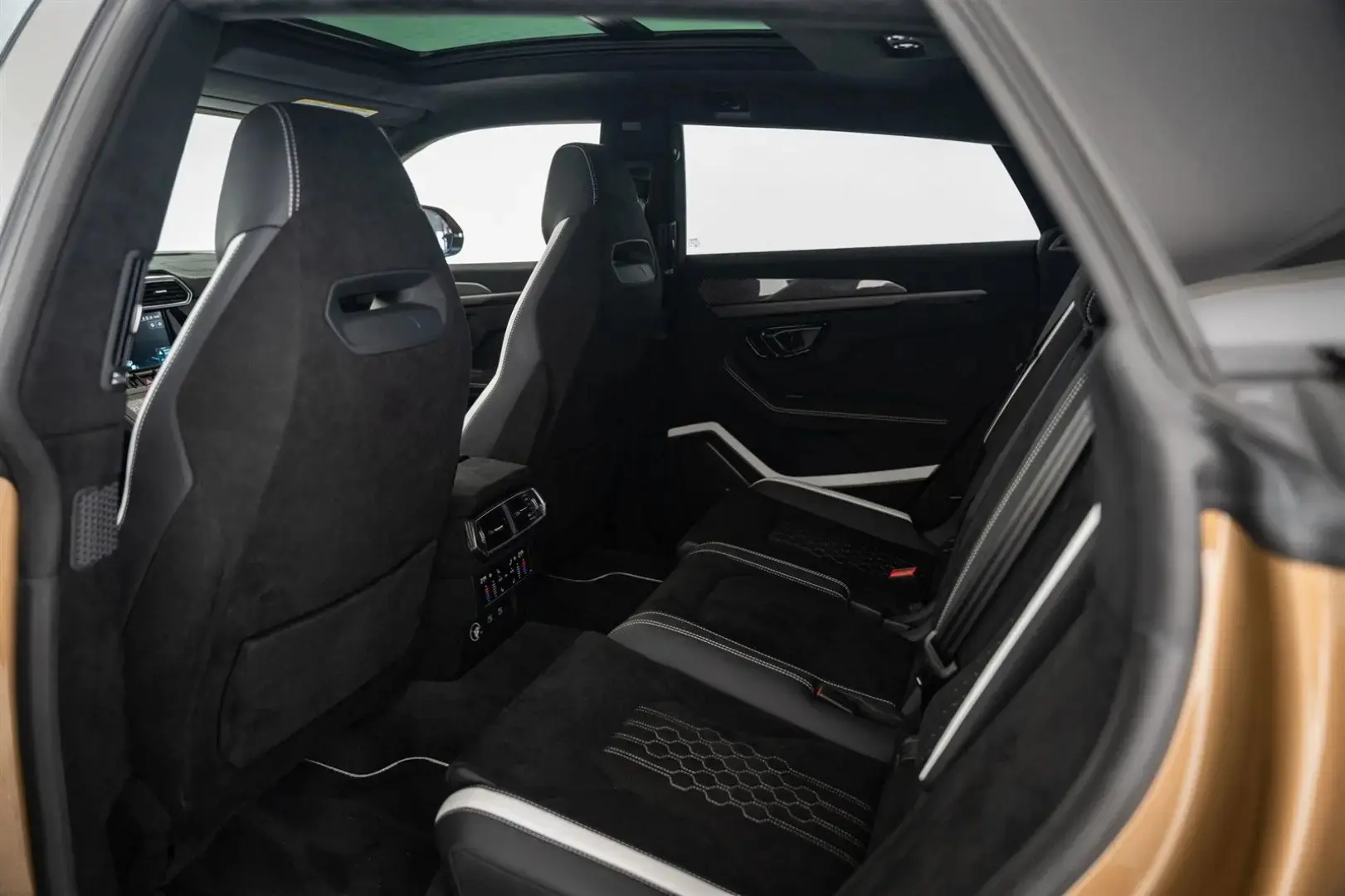 Urus Perfomante 23