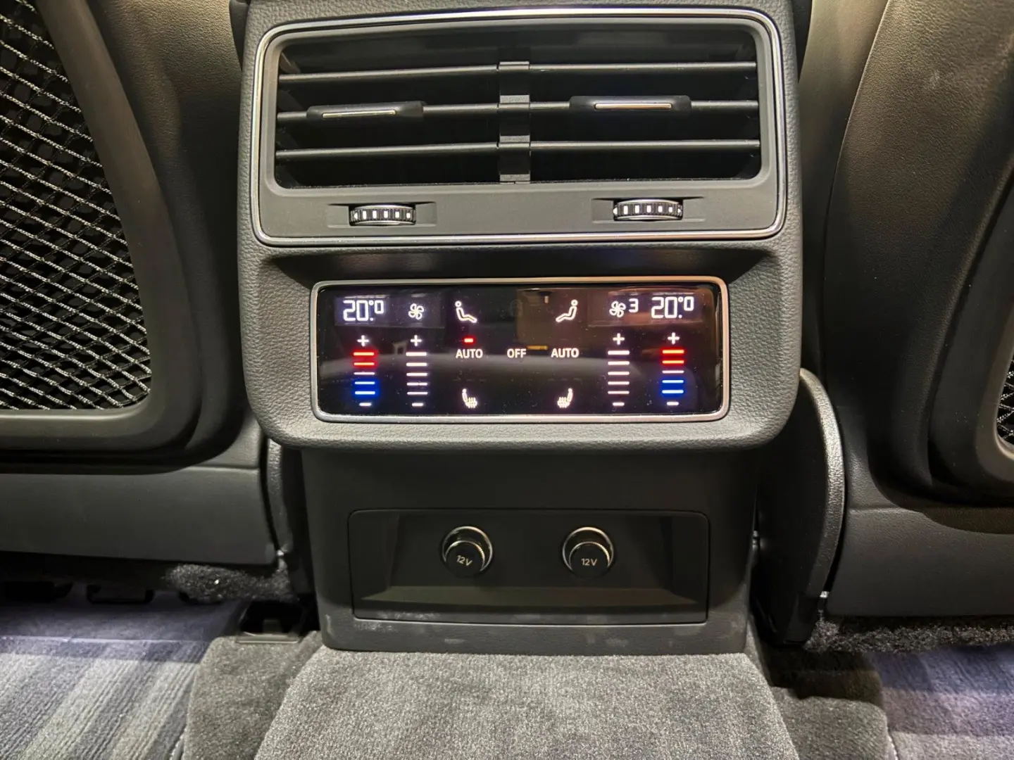 SQ8 4.0 TFSI quattro*AHK-Pano-StandHz.-HuD-B&O*