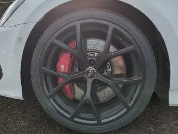 RS3 Limousine 2,5 TFSI S-Tro. Navi+Matrix+ACC+19