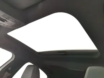 RS3 Limousine 2,5 TFSI S-Tro. Navi+Matrix+ACC+19