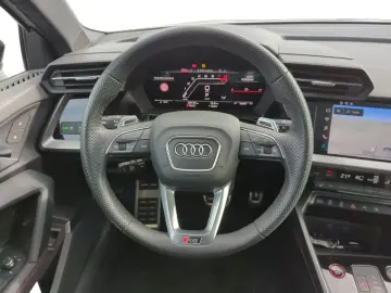RS3 Limousine 2,5 TFSI S-Tro. Navi+Matrix+ACC+19