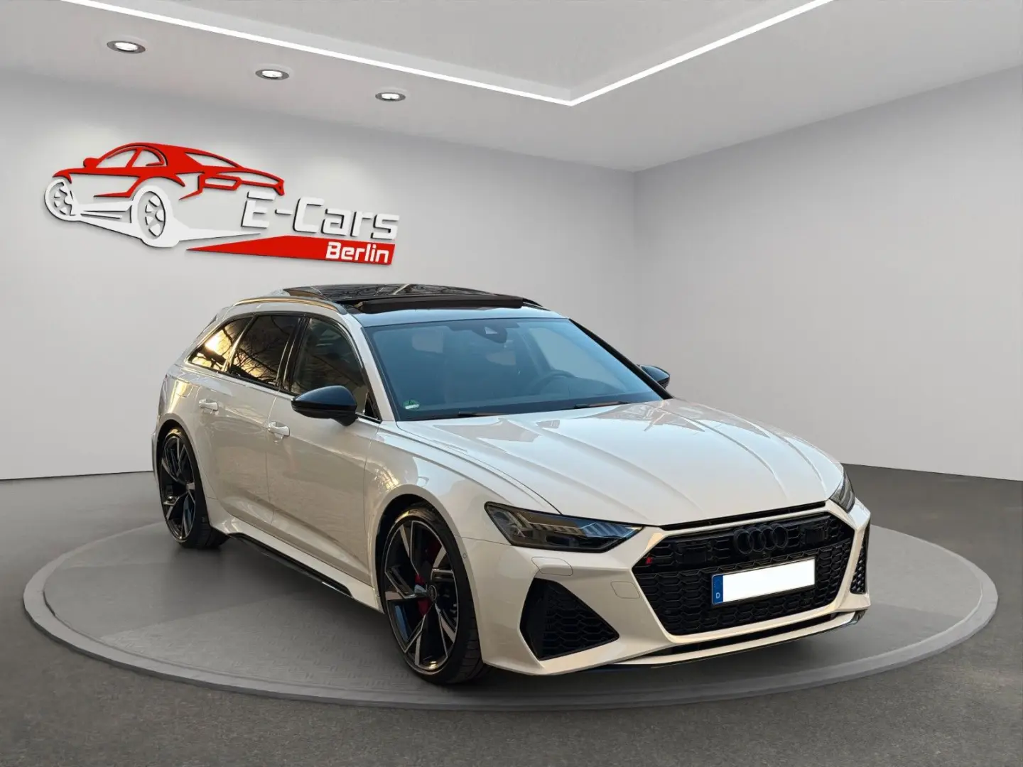 RS6 Avant 4.0 TFSI*QUATTRO*PANO*HEADUP*CARBON*