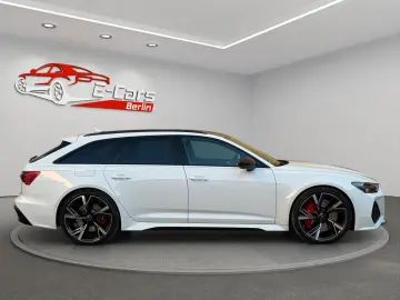 RS6 Avant 4.0 TFSI*QUATTRO*PANO*HEADUP*CARBON*