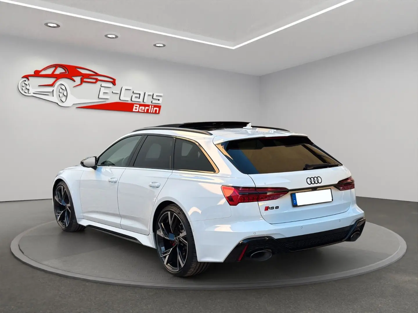 RS6 Avant 4.0 TFSI*QUATTRO*PANO*HEADUP*CARBON*