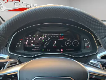 RS6 Avant 4.0 TFSI*QUATTRO*PANO*HEADUP*CARBON*