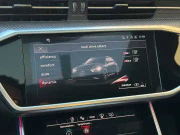 RS6 Avant 4.0 TFSI*QUATTRO*PANO*HEADUP*CARBON*