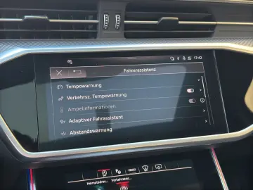 RS6 Avant 4.0 TFSI*QUATTRO*PANO*HEADUP*CARBON*