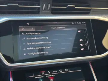 RS6 Avant 4.0 TFSI*QUATTRO*PANO*HEADUP*CARBON*
