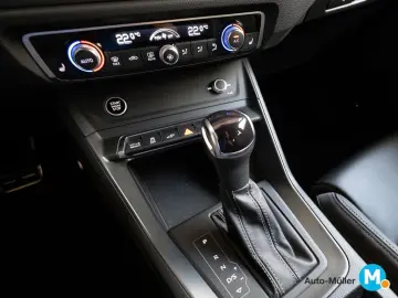 Q3 45 1.4 TFSI e S line S-tronic Matrix-LED Sono