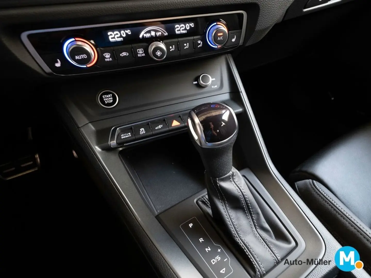 Q3 45 1.4 TFSI e S line S-tronic Matrix-LED Sono