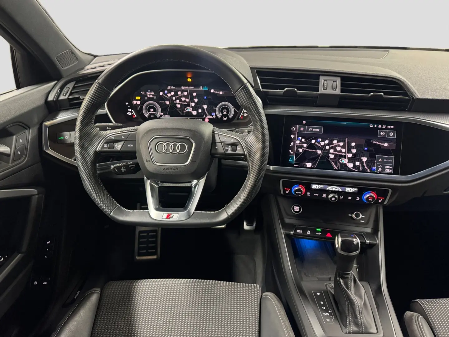 Q3 Sportback 45 TFSIe S line  AHK 360° Sonos Vir