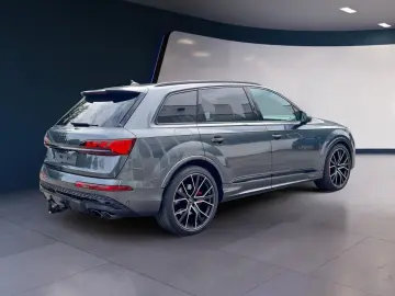 SQ7 4.0 TFSI quattro AHK Matrix B&O 7Sitze Pano