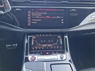 SQ7 4.0 TFSI quattro AHK Matrix B&O 7Sitze Pano