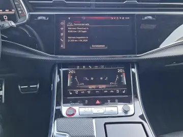 SQ7 4.0 TFSI quattro AHK Matrix B&O 7Sitze Pano