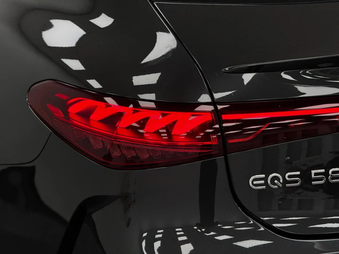 EQS 580 4Matic*AMG Line*MwSt HeadUp Pano 360*