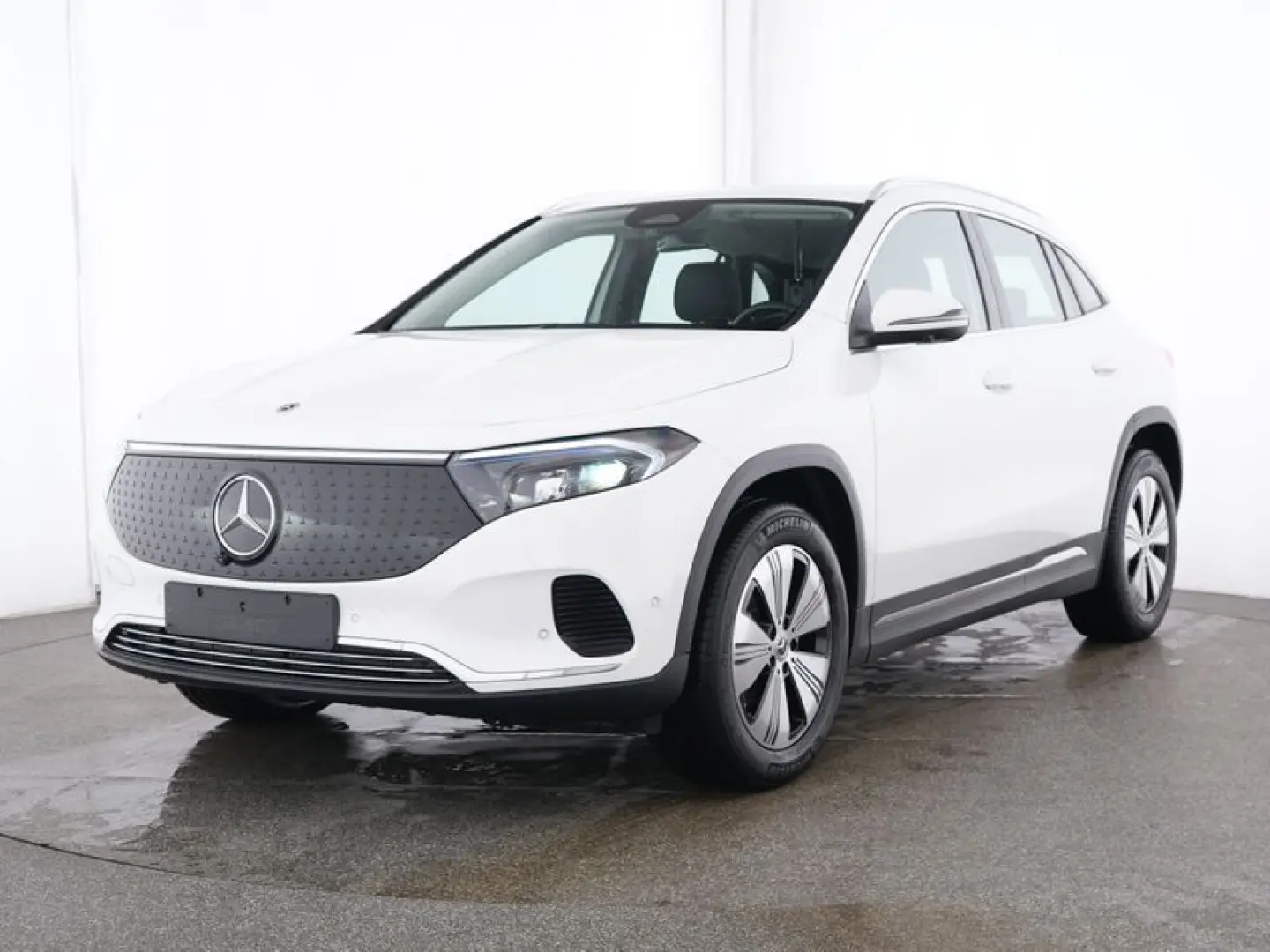 EQA 300 4Matic+AHK+360°+ADVANCED+LED+SPUR+TOTWIN