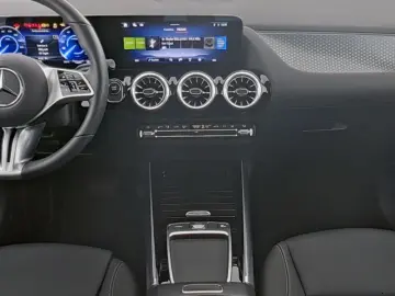 EQA 300 4Matic+AHK+360°+ADVANCED+LED+SPUR+TOTWIN