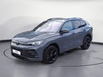 Tiguan R-Line 2.0 TDI DSG 4Motion *AHK*PANO*NAVI
