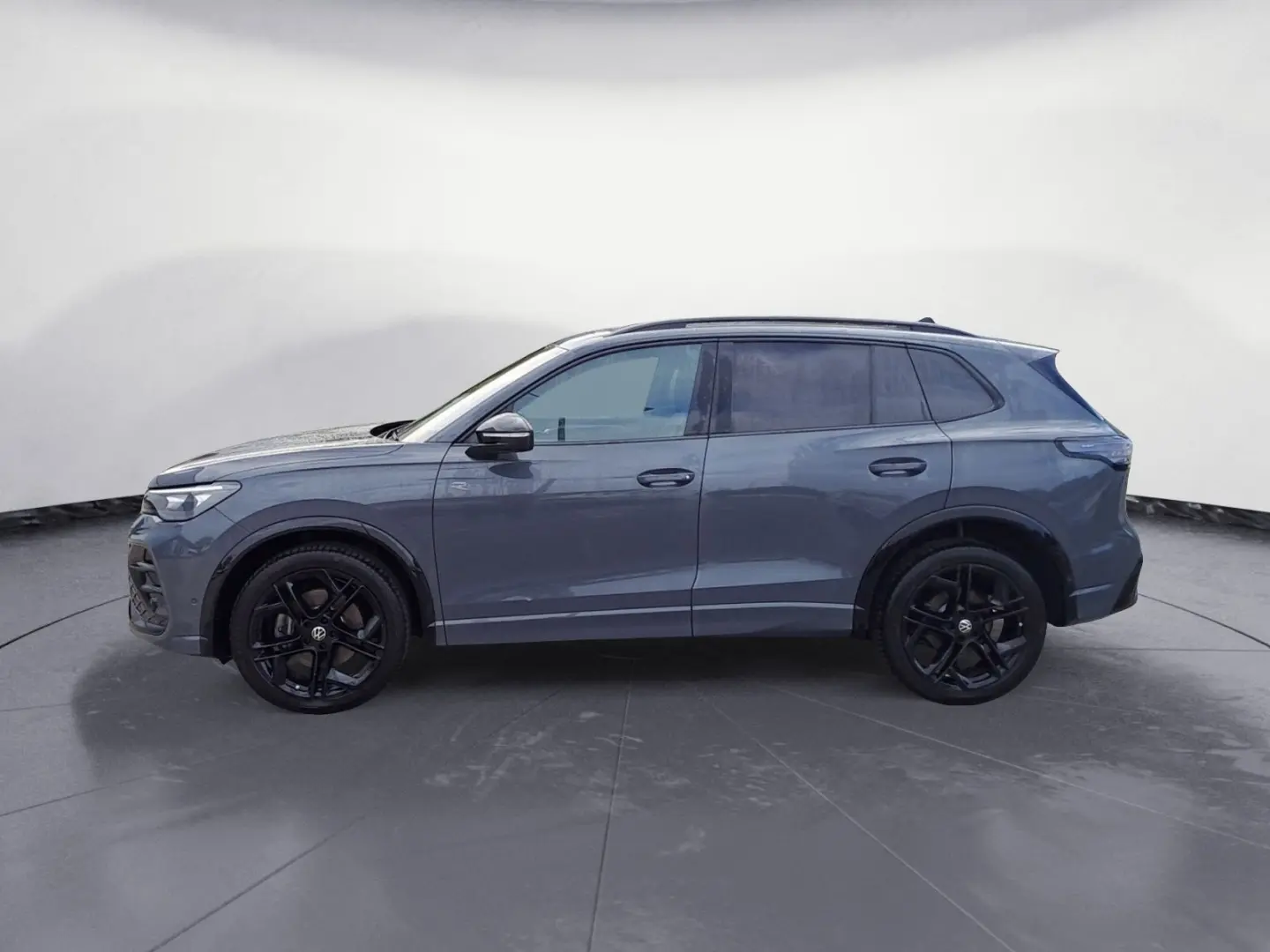 Tiguan R-Line 2.0 TDI DSG 4Motion *AHK*PANO*NAVI