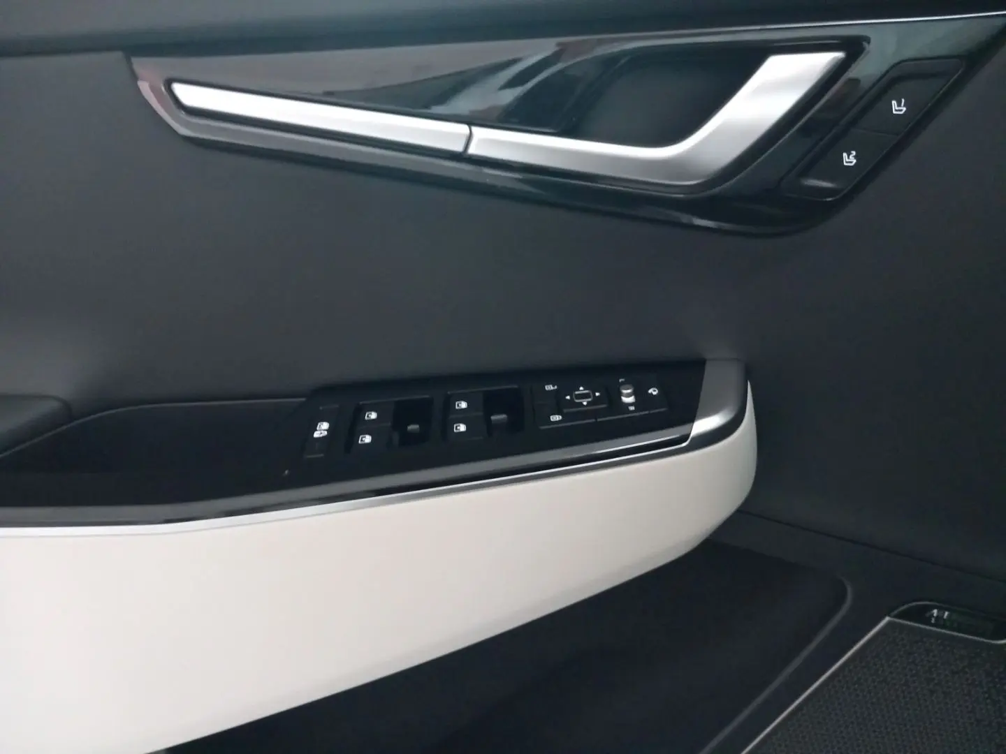 EV6 GT-Line 77kw Assist+ Paket Soundpaket Glasda