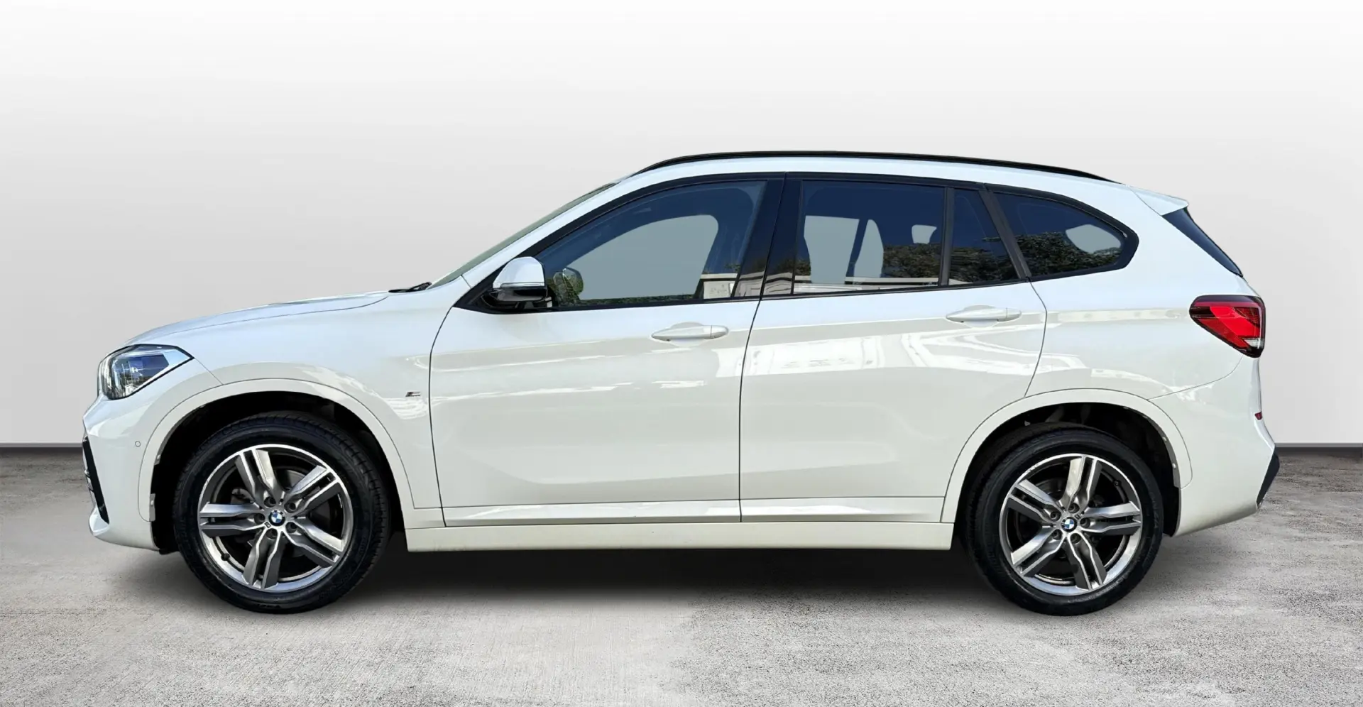 BMW X1 sDrive -190CP -M Pachet -