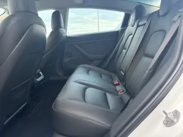 Model 3 Long Range Dual AWD