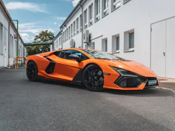 Revuelto MY25 AD PERSONAM ARANCIO FUX