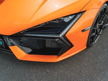 Revuelto *MY25 / AD PERSONAM / ARANCIO FUX*
