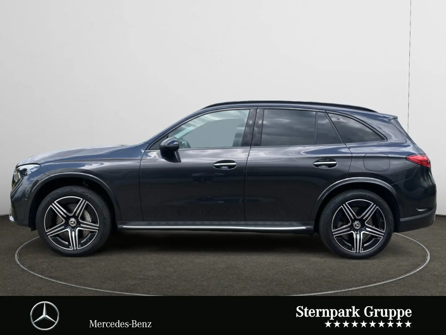 GLC 300 e 4M AMG Premium Plus +AHK+Pano+DIST+20