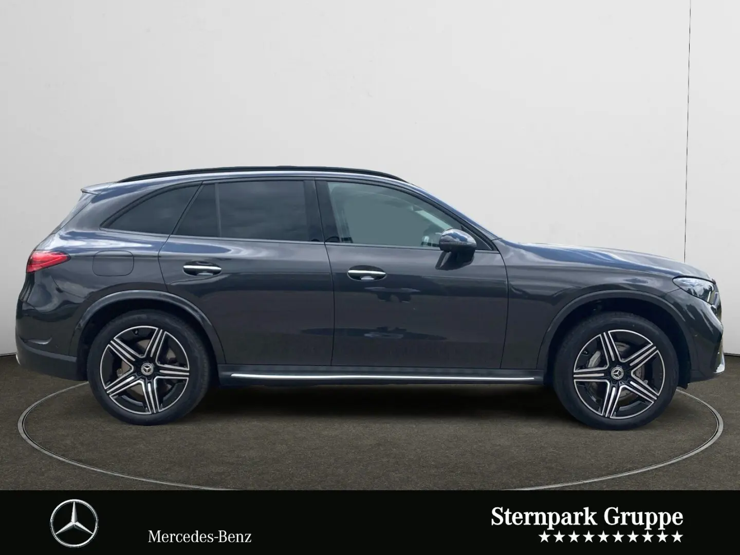 GLC 300 e 4M AMG Premium Plus +AHK+Pano+DIST+20